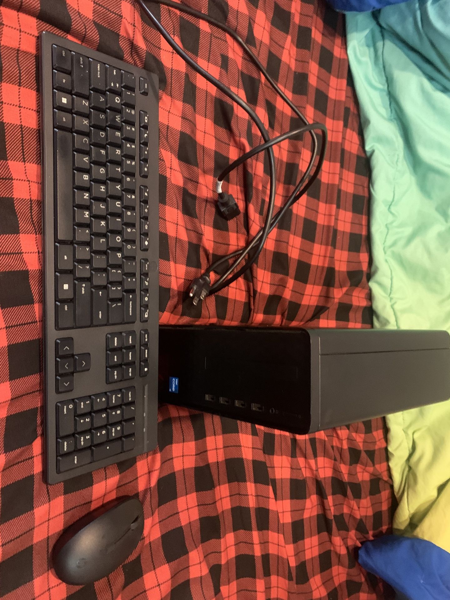 Slim HP desktop