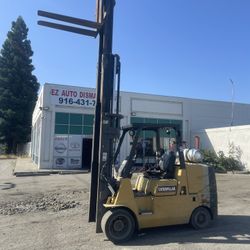 Forklift 