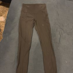 Lululemon Women’s Black Leggings Size 2