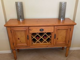 Buffet cabinet