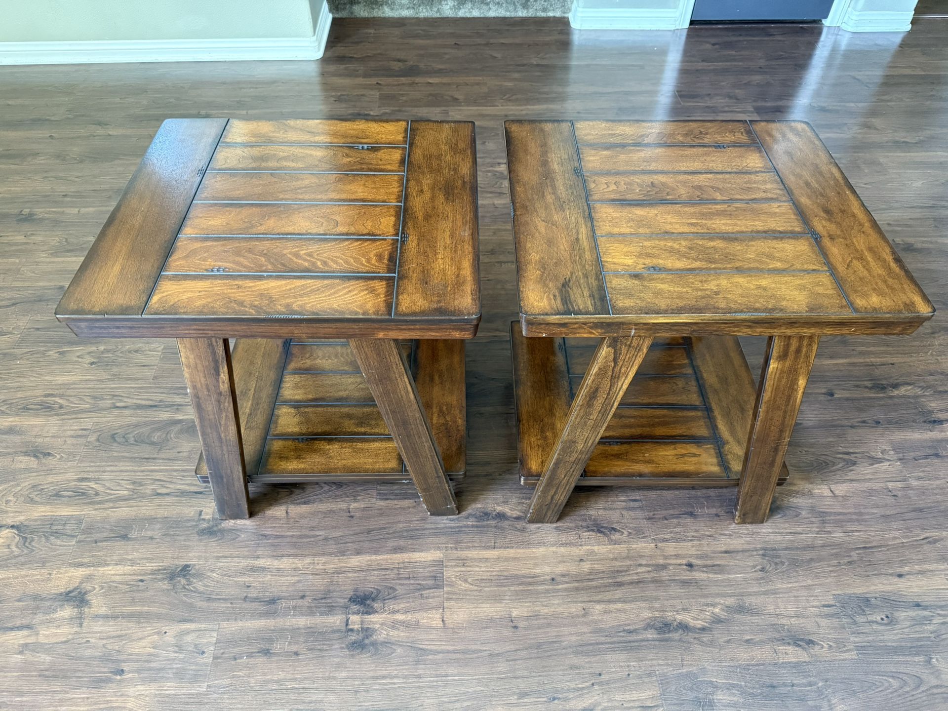 2x Night Stand, End Tables