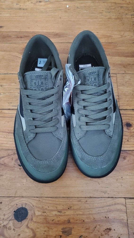 Vans Berle Pro Grape Leaf Skate Shoe
