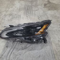 Headlamp For Altima Year 2022 UP 2026