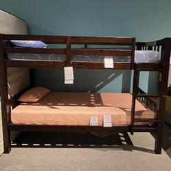 Twin/twin Bunk bed And Bunkie Mattress 