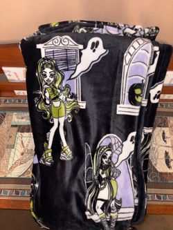 Monster High Blanket