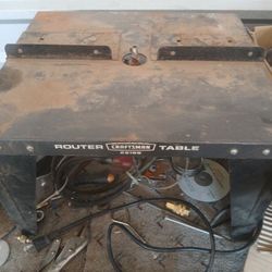 Craftsman  Router With Table 