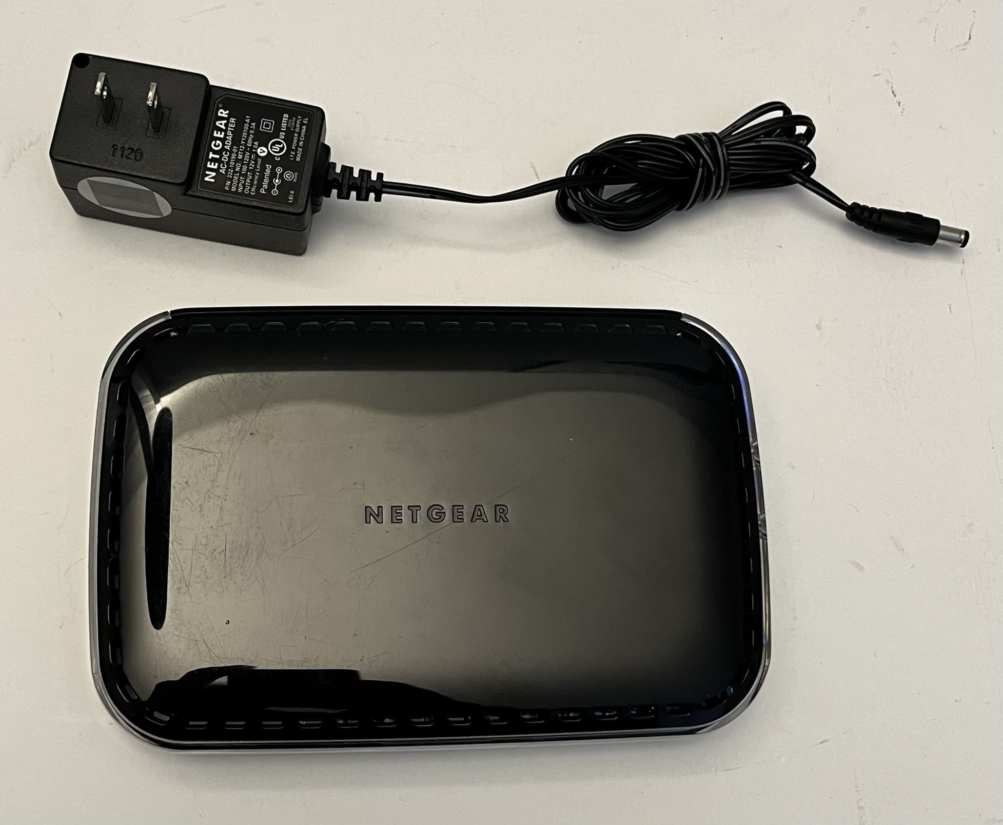 Netgear RangeMax N150 4-Port 10/100 150 Mbps Wireless N Router (WNR1000 v3)