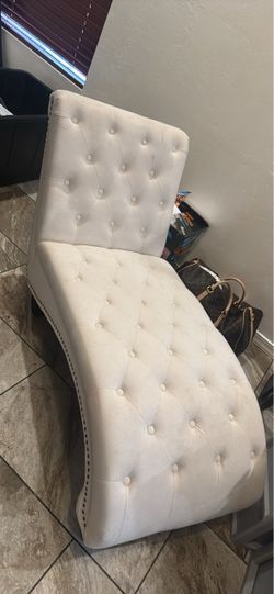 Chase chair