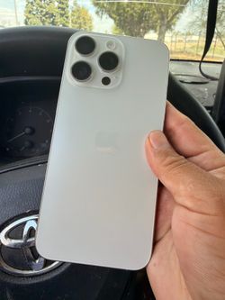 iPhone 15 pro max 256 unlocked Liberado