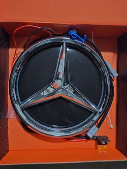 New! LED Mercedes Benz badge