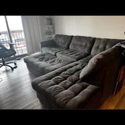 Sectional Couch 