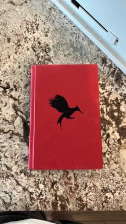 Catching Fire by Suzanne Collins – Hardcover Hunger Games Book 2