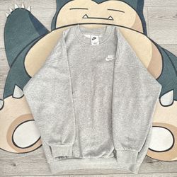 Nike Kids Bundle – Crewneck + Graphic Tee (Size M Kids)