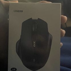 White Wireless Mouse 