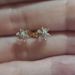 14k Gold Diamond Earrings