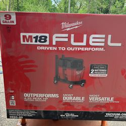 Milwaukee M18 Fuel 9 Gallon ,dual Battery Shop Vac. Tool Only