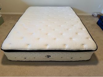 Like New Plushbed Signature Bliss Natural Latex Hybrkd Queen Mattress