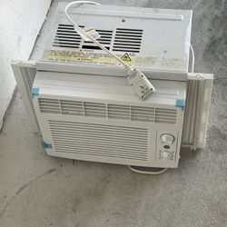GE Standard Window AC
