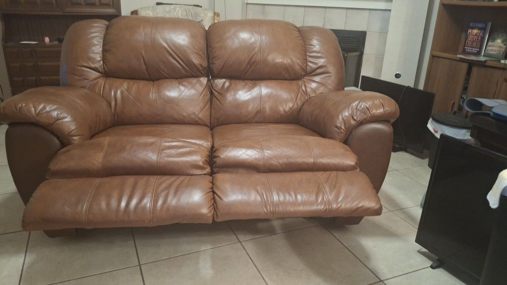 Leather Love Seat Recliner Chair Sofa Plush Soft