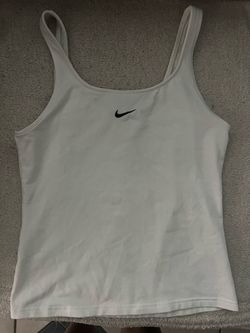 Nike women’s tank