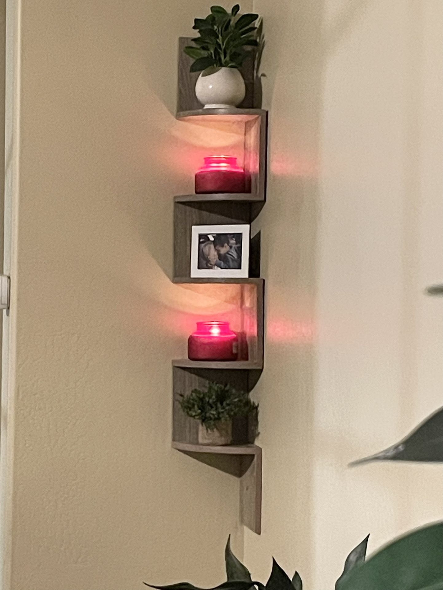 Corner Shelf Unit