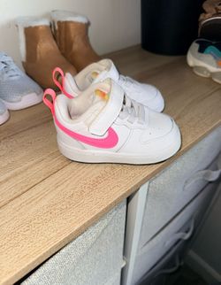Girl Nike