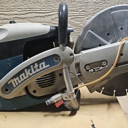 Makita concrete saw