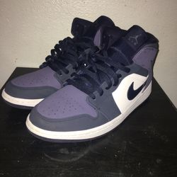 Mid Obsidian Purple Jordan 1s Size 12