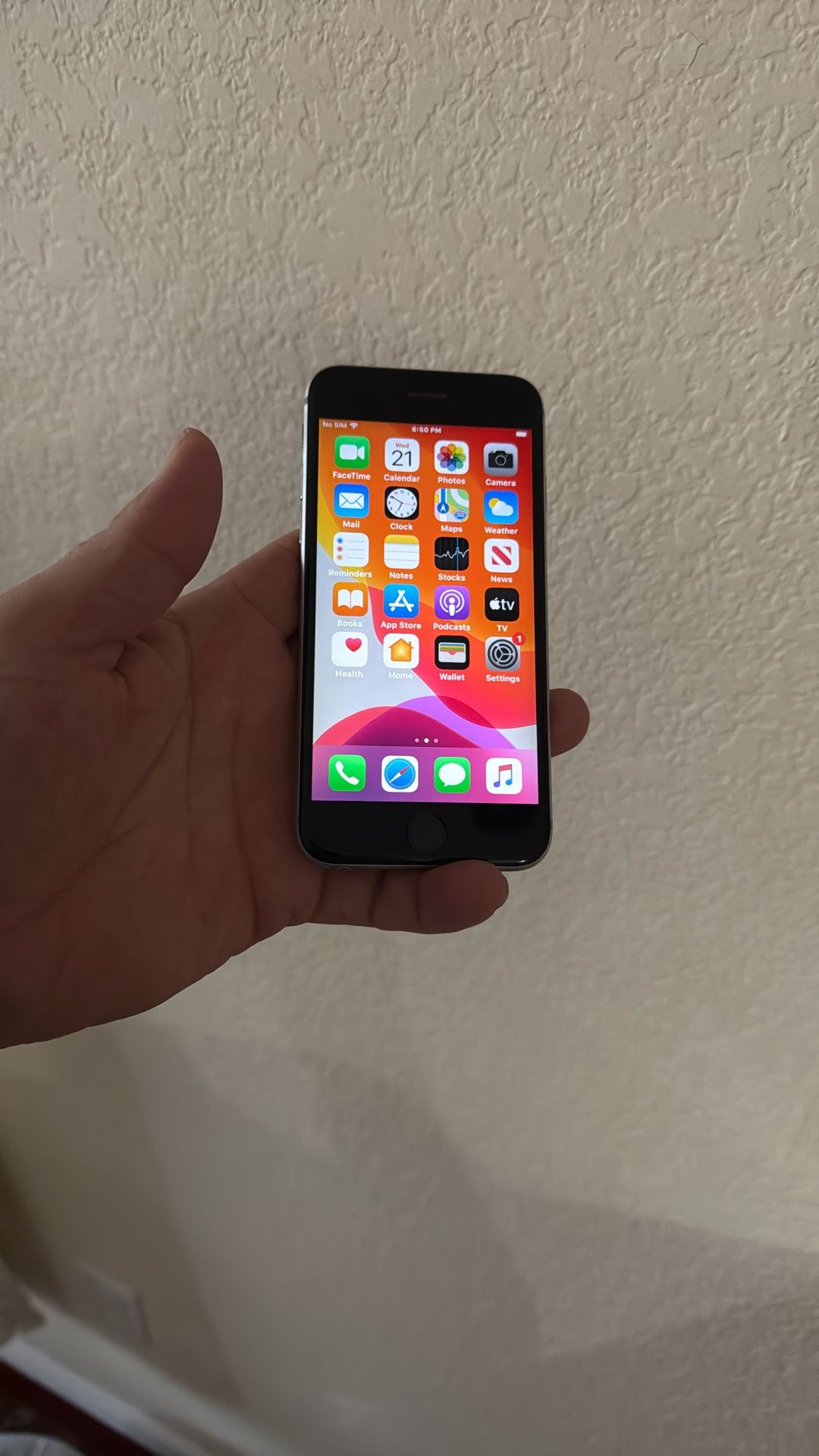iPhone 6s Unlock 16GB Regular Size NOT+ For any company Can use Mexico International Country