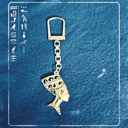 Vintage Silver Tone Ancient Egyptian Revival Nefertiti Bust Head Pendant Keychain New Old Stock

