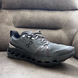 On Cloudsurfer Trail Runner