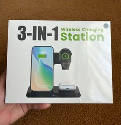 Brand new : 3 in 1 Foldable Wireless Charger Stand