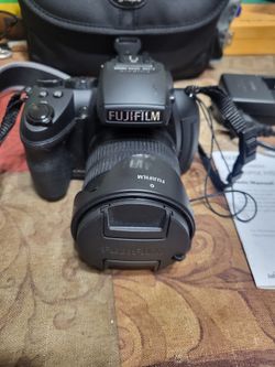 Fujifilm FinePix HS35EXR digital camera 