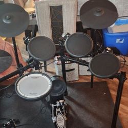 Roland TD-17-L Drum Kit Complete.