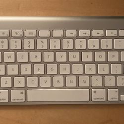 Apple Magic Keyboard