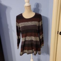 Christopher & Banks Petite Medium  Top 