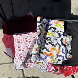 Scrubs size small sold as a set must pick up 98th and Gibson area