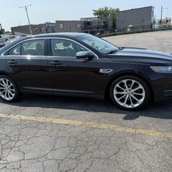 2013 Ford Taurus