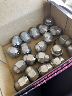 12x1.25 OEM Acorn Lug Nuts