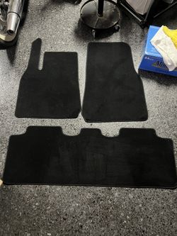2022 Tesla Model Y Floor Mats