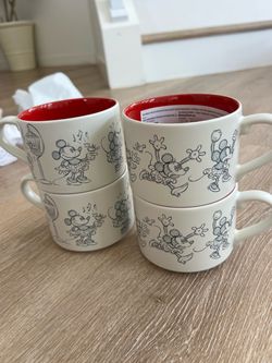 Diney Mugs Set