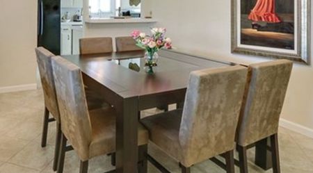 Dinning  Room Table 100$ obo