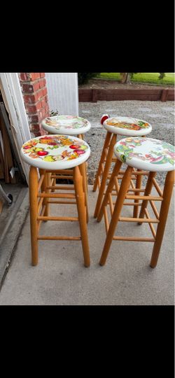 4 Vintage bar stools
