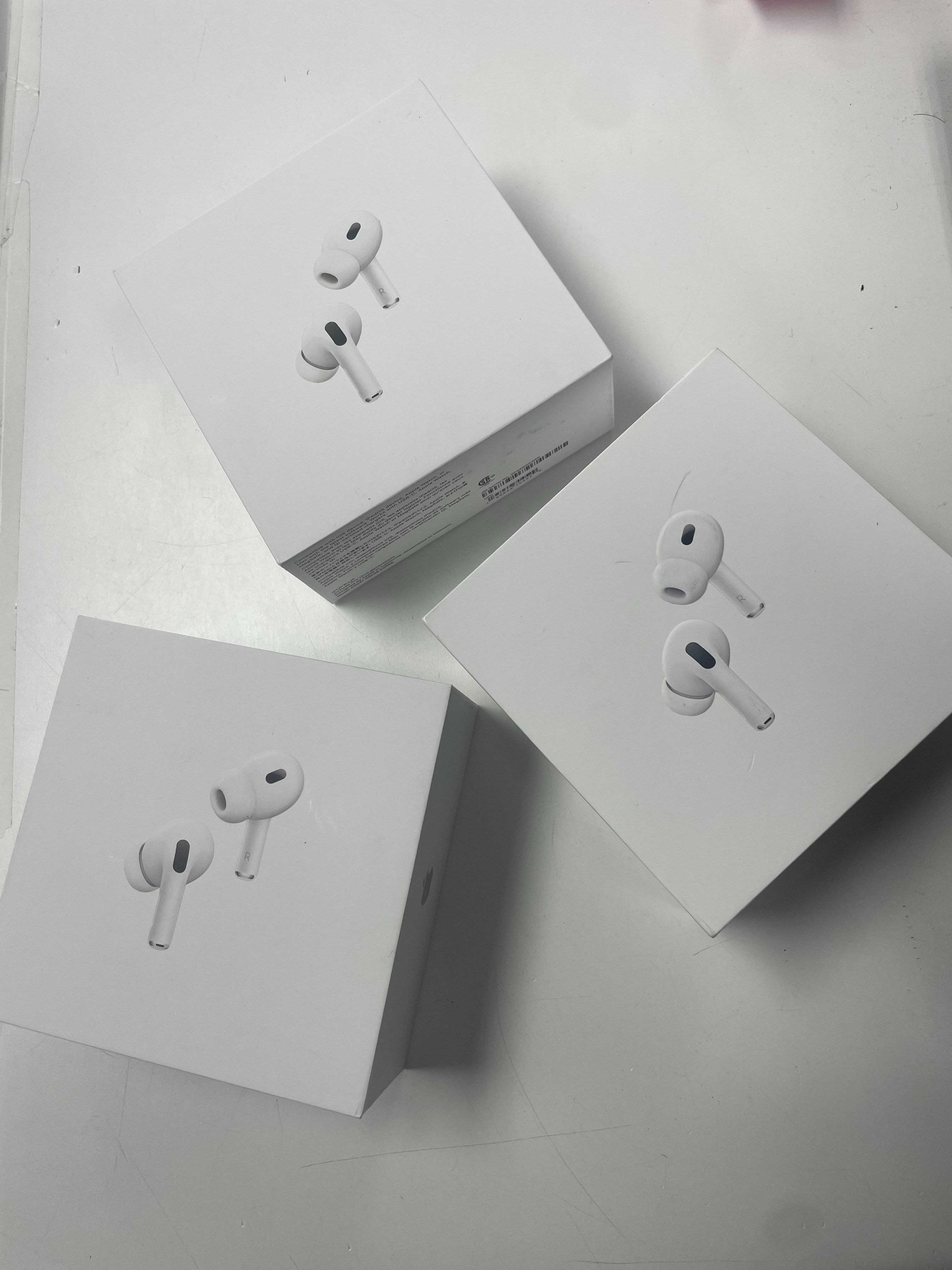 🎧 Apple – AirPods Pro (2nd generation) with MagSafe Case (USB-C) (Brand New) – Now Starting at $219 or Only $1 to Take It Home Today! Save Up to $30