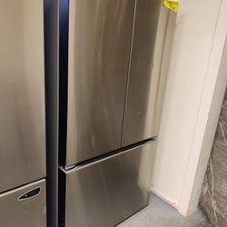 New
27 cu. ft. SMART Counter Depth MAX French Door Refrigerator with Ice and Water, ADA Comp in P