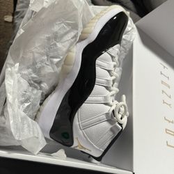 Jordan 11 Gratitude