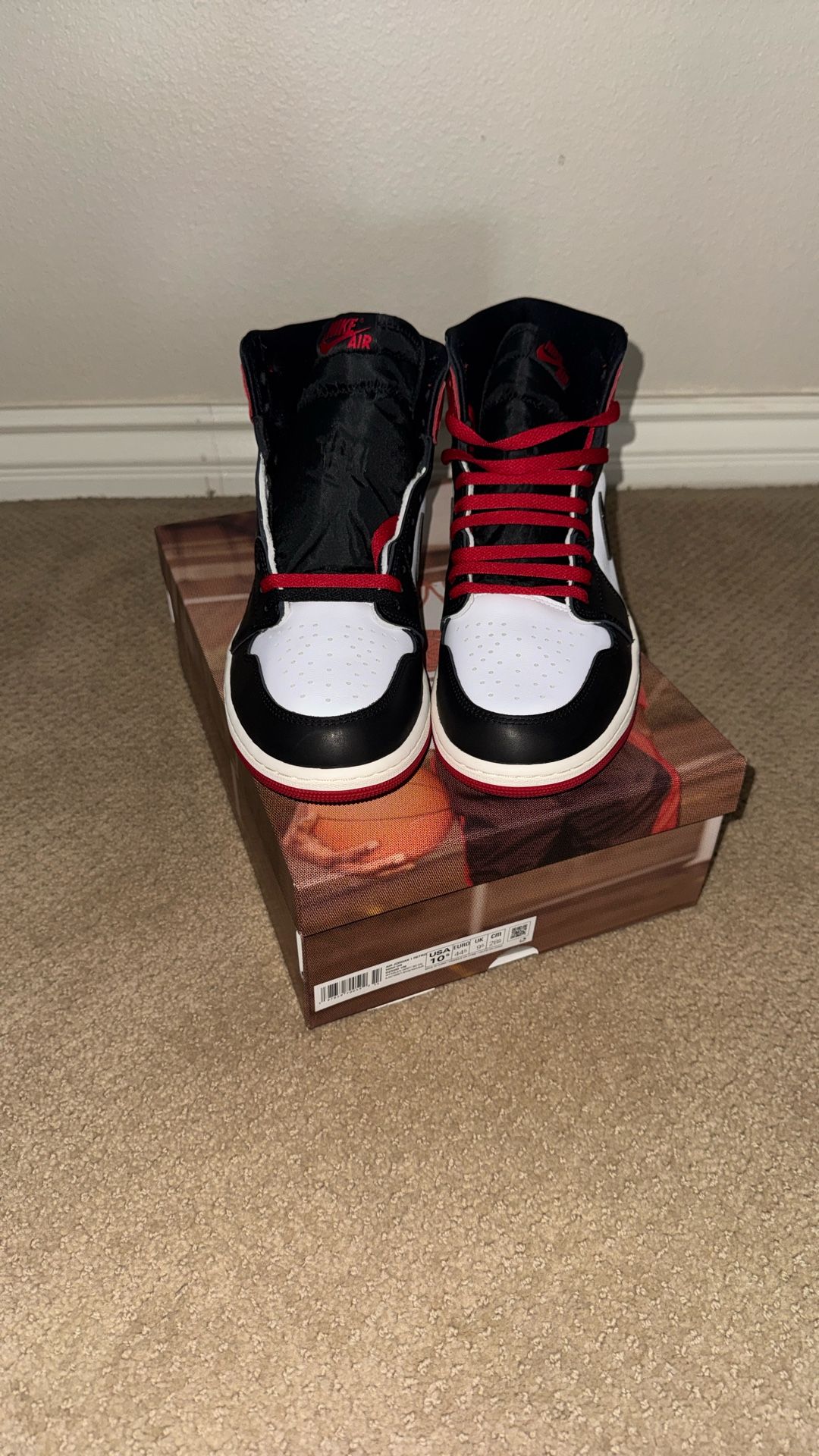 Air Jordan 1 Retro High OG "BLACK TOE REIMAGINED" 2025 - Size 10.5 - DZ5485