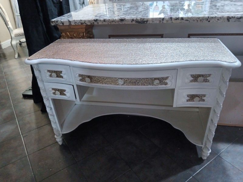Vanity Desk With Chair And Mirror