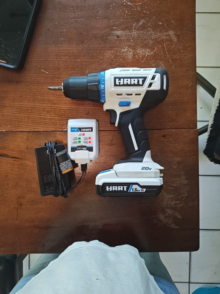 Near New Hart Cordless Drill