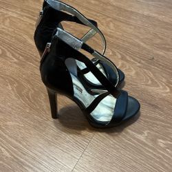 Blacks Heels Bcbg  